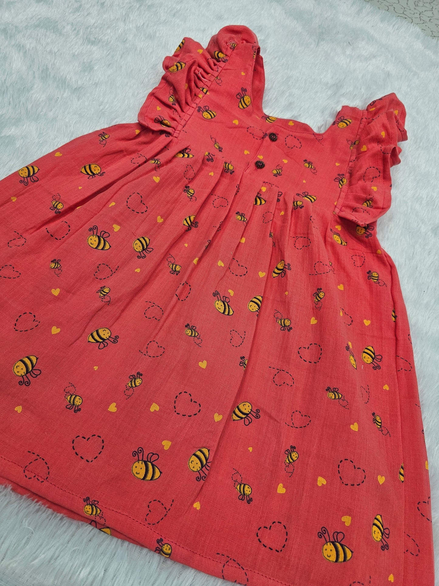 Red muslin baby jabla frock with bee print and butterfly sleeves front open design – Sri Thulir Tex