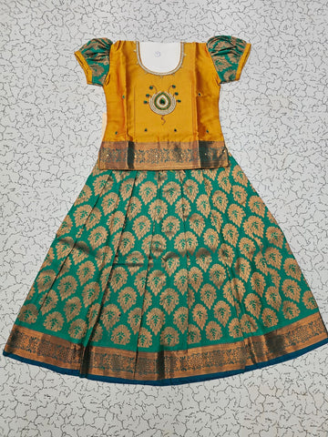 Kids pattu pavadai set with mustard yellow top and green bridal silk skirt – Sri Thulir Tex
