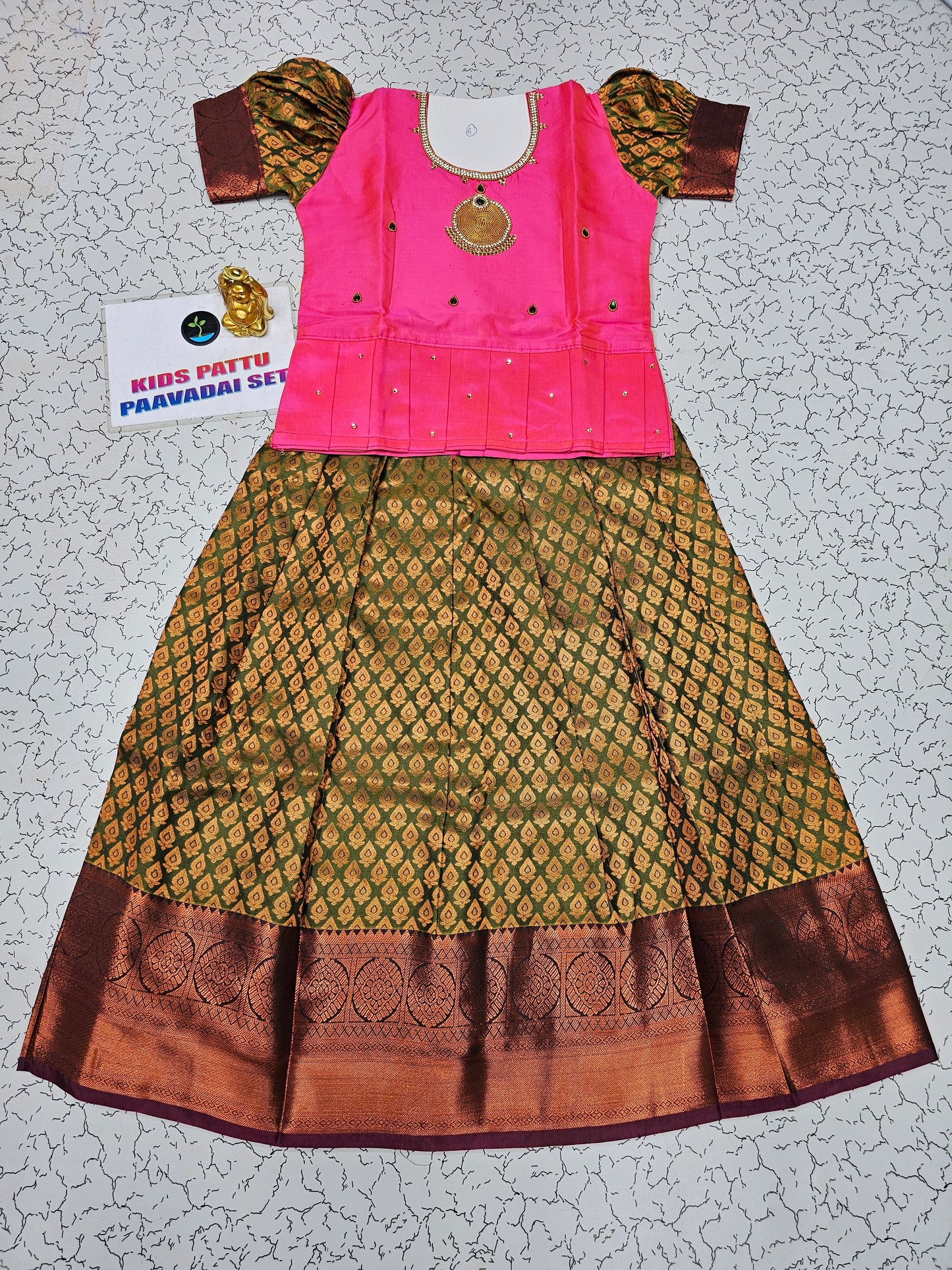 Kids Pattu Pavadai Set with Pink Semi Silk Top and Green Bridal Silk Skirt – Sri Thulir Tex