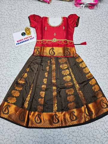 Kids red top and dark brown emboss skirt pattu pavadai set – Sri Thulir Tex