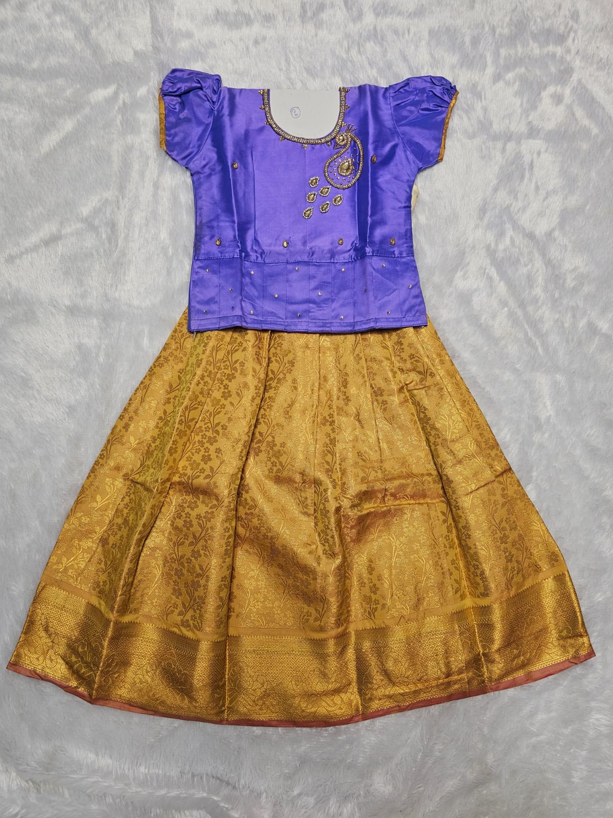Lavender Purple Semi Silk & Antique Gold Bridal Silk Pattu Pavadai for Girls | Traditional South Indian Wear – Sri Thulir Tex
