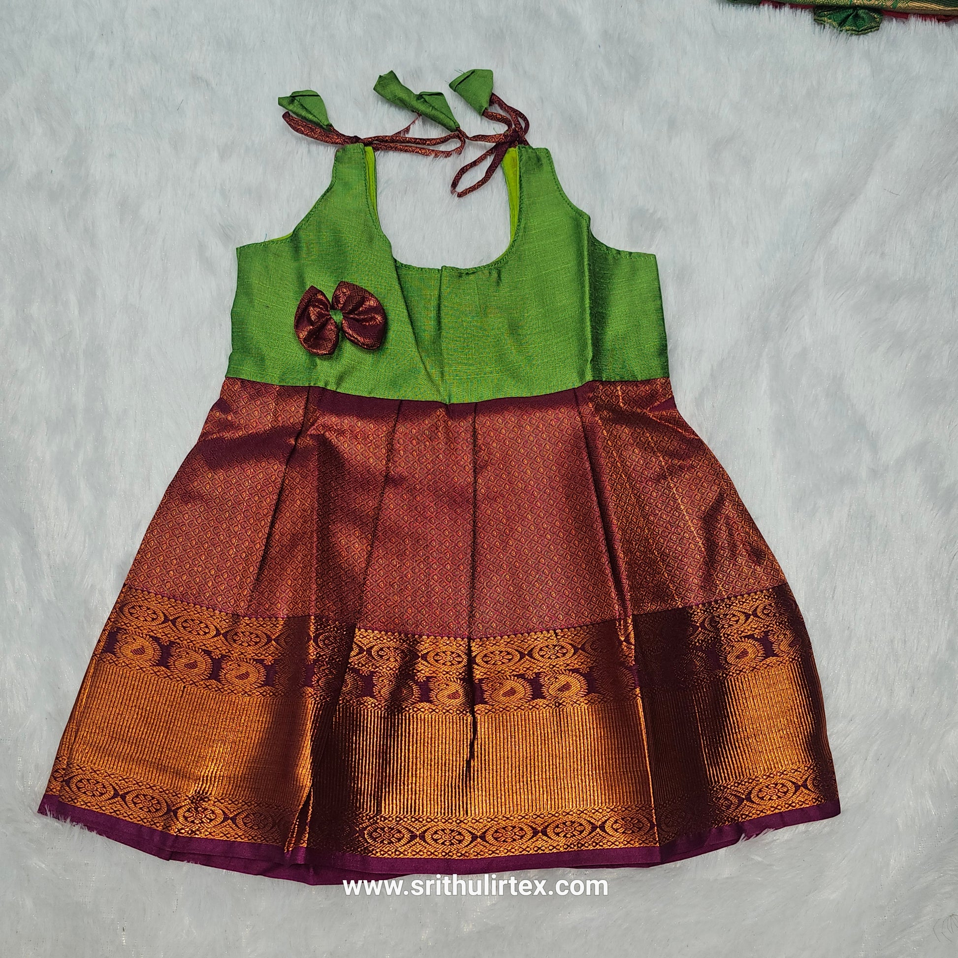 semi silk baby frock with rich gold zari border for 7–12 month girls by Sri Thulir Tex