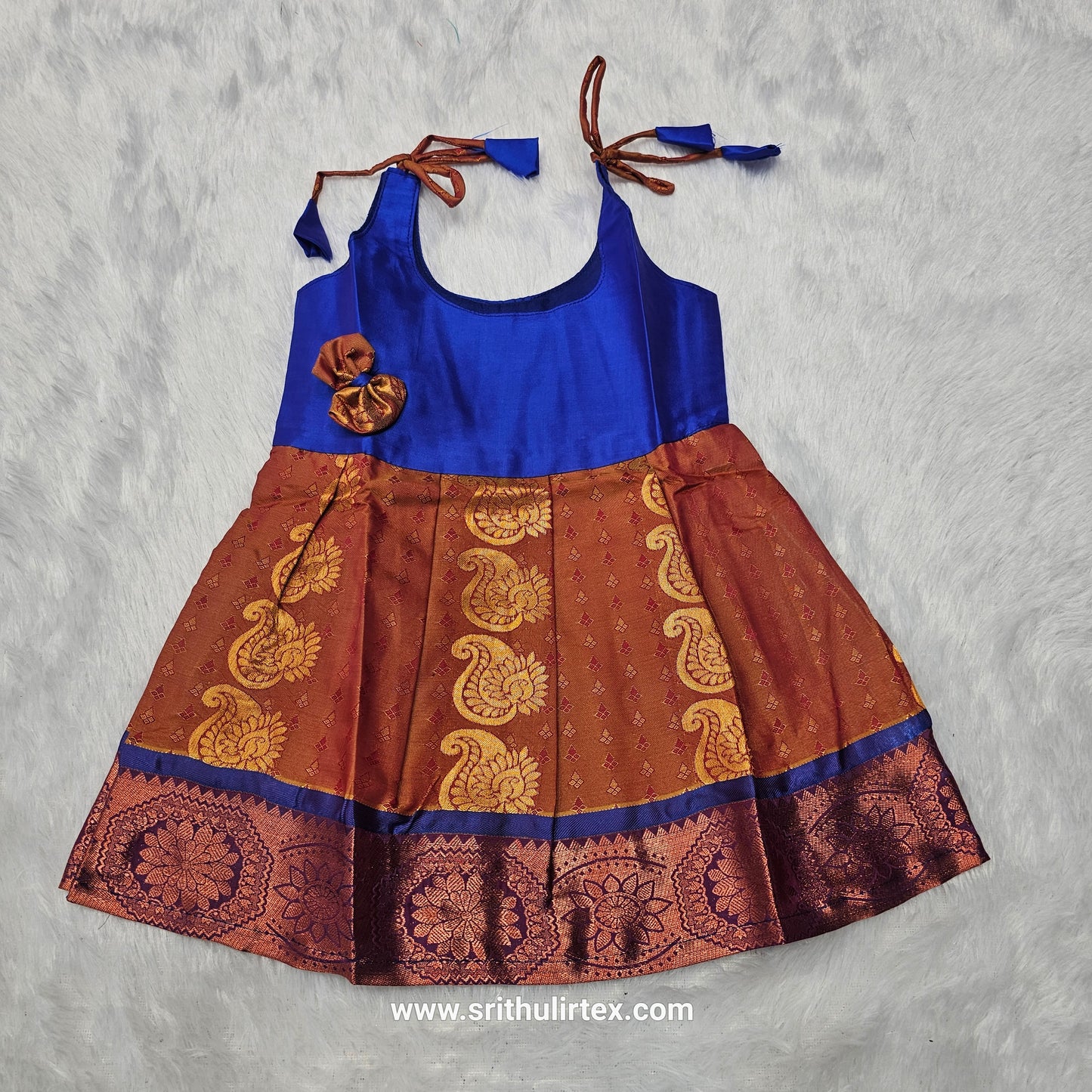 (Price: 250) 7 Month To 12 Month Baby Silk Frock Gold Border | Rope Type Design | Sri Thulir Tex (Batch-1)